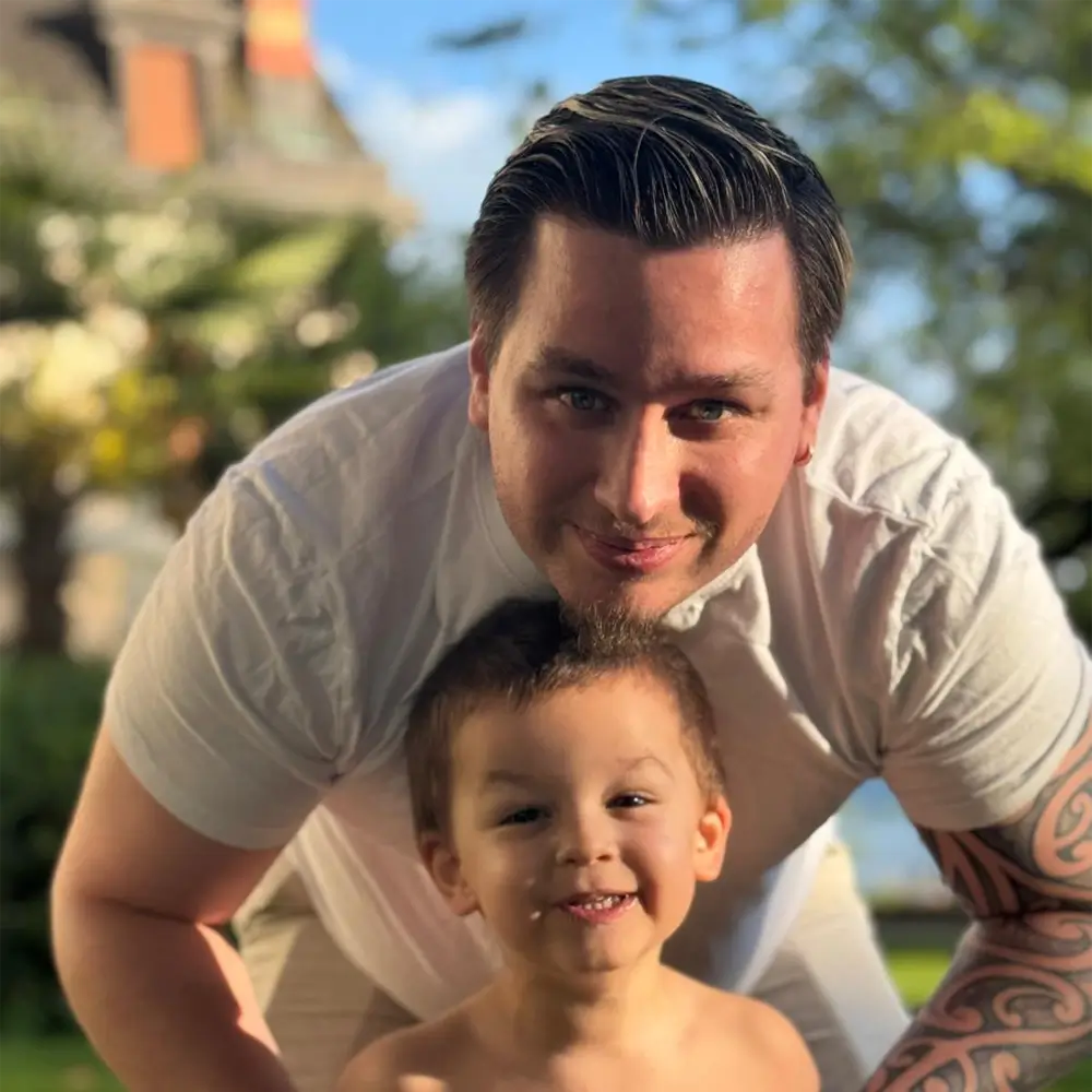 About Us 1 Nicolas Lecocq